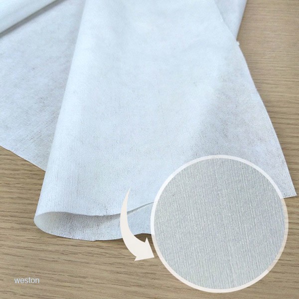 Целюлозний спанлейс із 55% деревної целюлози та 45% поліестеру